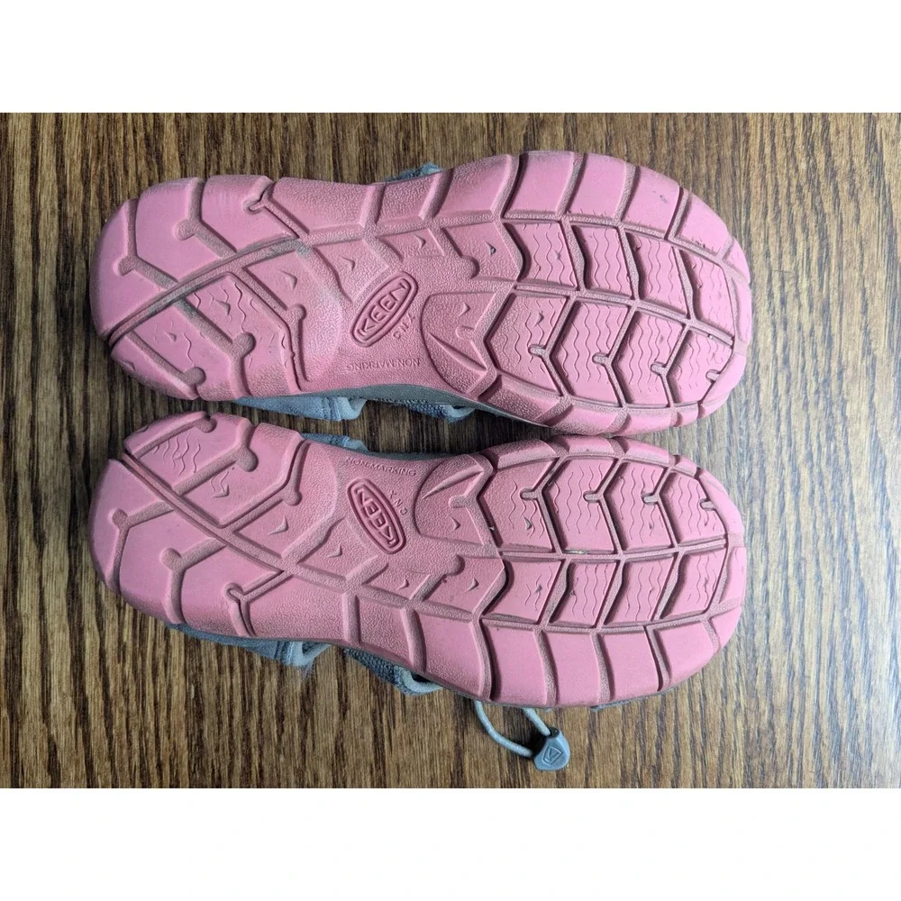 KEEN Seacamp II CNX Kids Waterproof Sandals Gray Pink Water Shoes Size 13